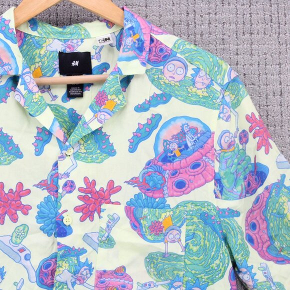 H&M x Cartoon Network Shirt Mens Small S Multicolor Rick & Morty All Over Print - Picture 2 of 9